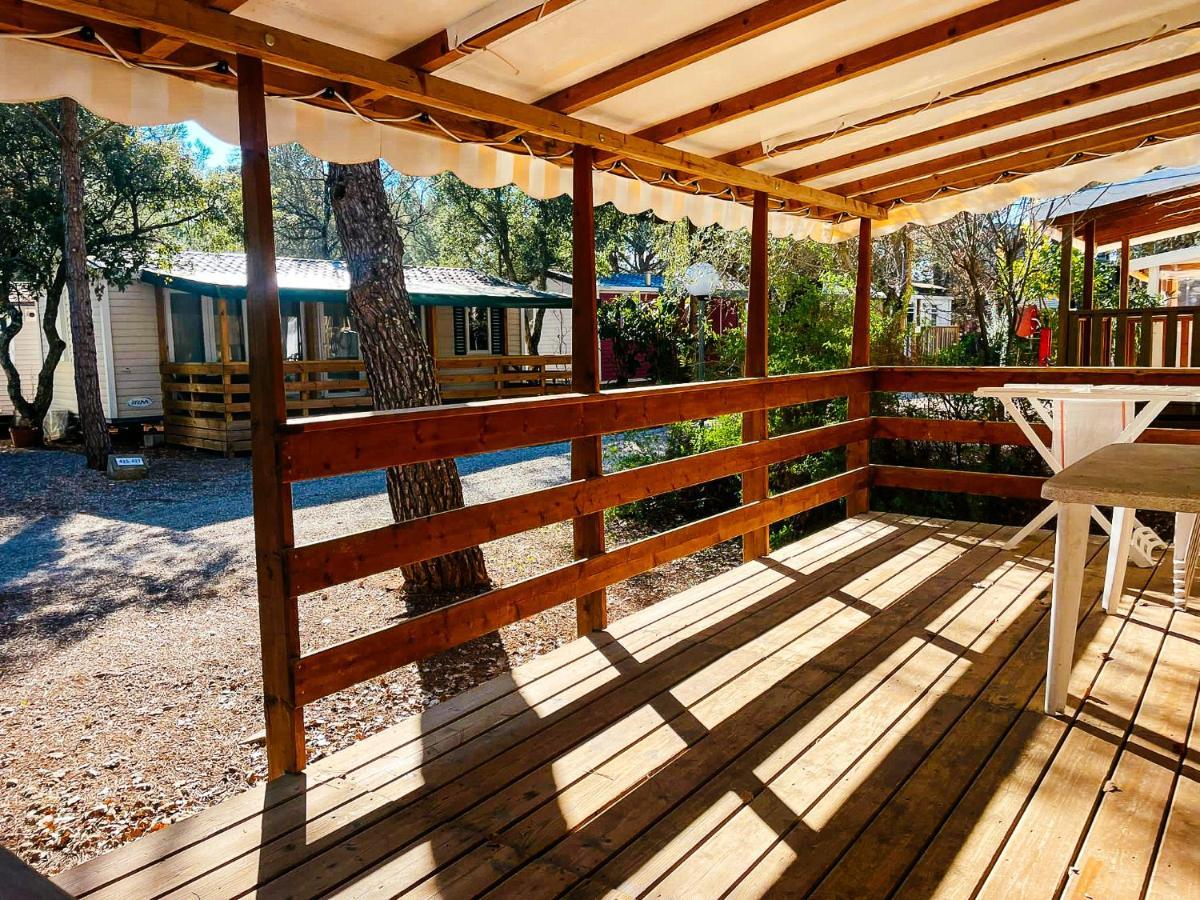 3 Bedroom Chalets Camping Lei Suves - Joycasa Roquebrune-sur Argens Ngoại thất bức ảnh