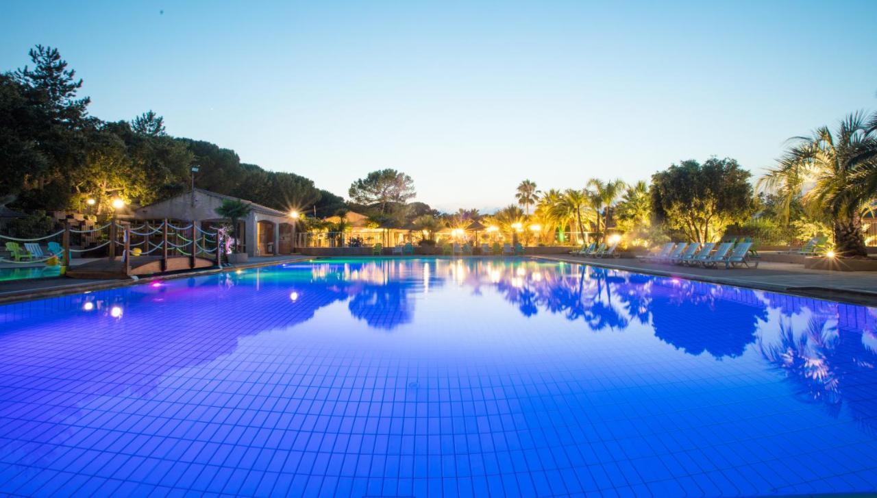3 Bedroom Chalets Camping Lei Suves - Joycasa Roquebrune-sur Argens Ngoại thất bức ảnh