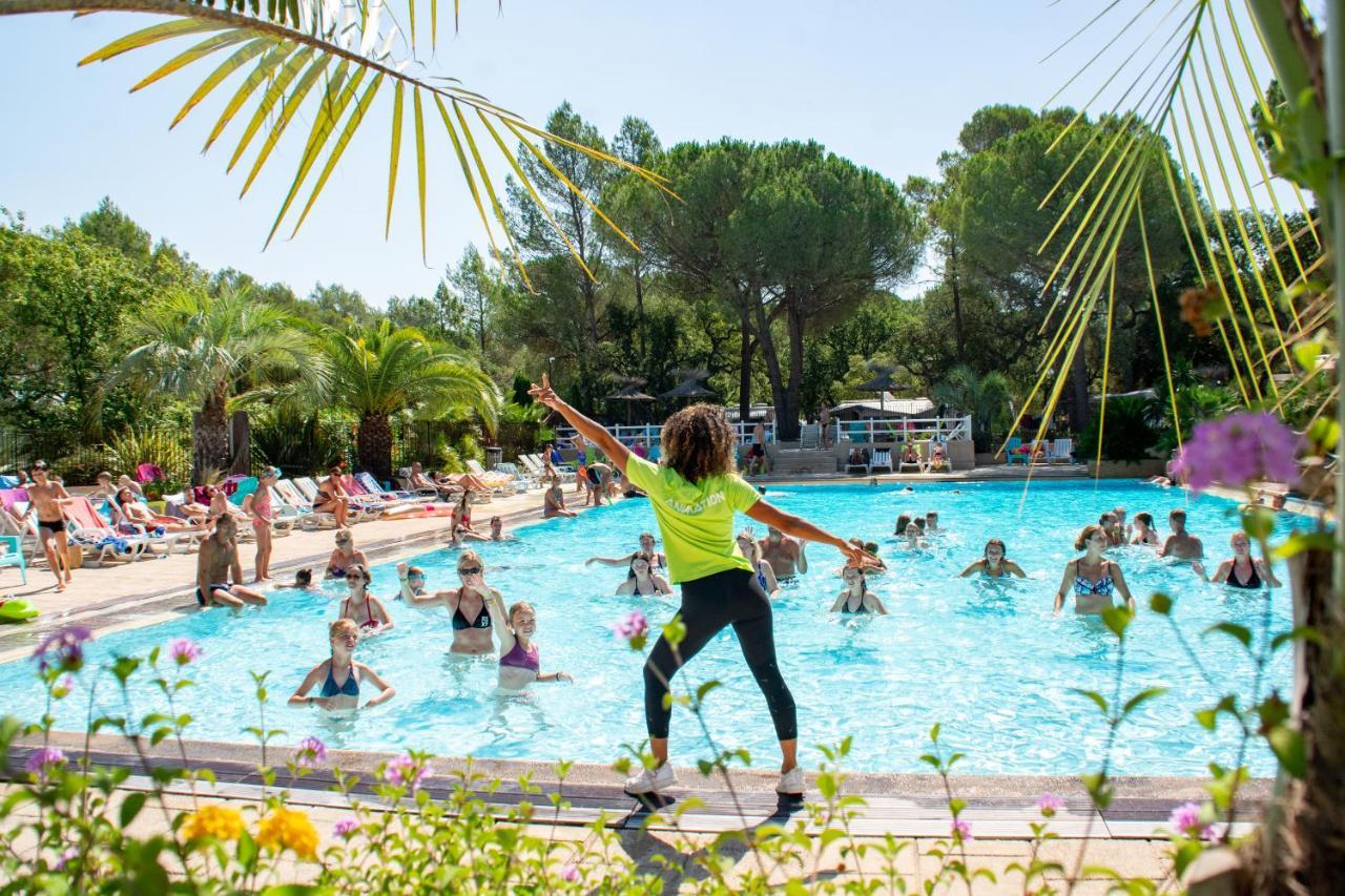 3 Bedroom Chalets Camping Lei Suves - Joycasa Roquebrune-sur Argens Ngoại thất bức ảnh