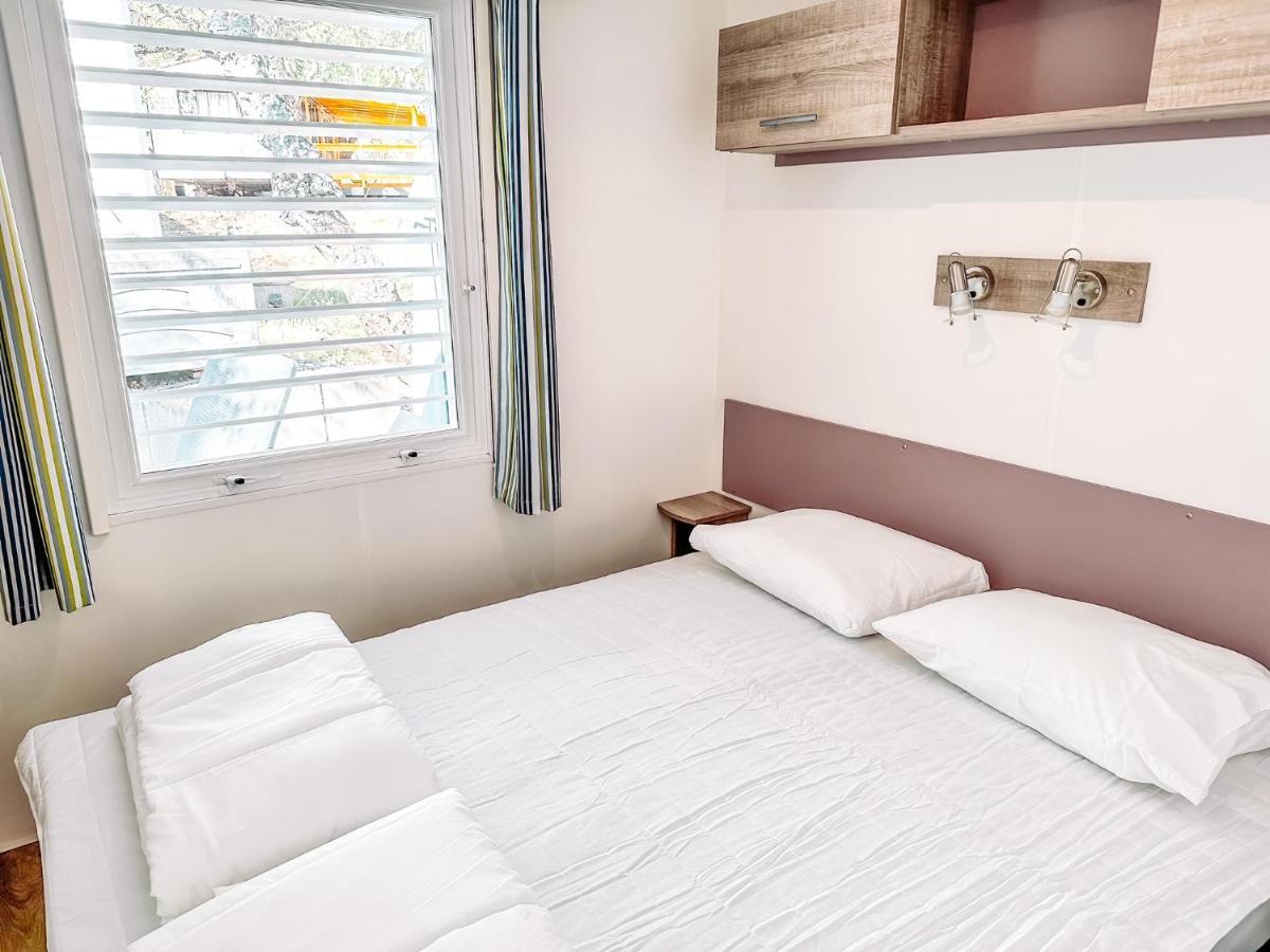 3 Bedroom Chalets Camping Lei Suves - Joycasa Roquebrune-sur Argens Ngoại thất bức ảnh