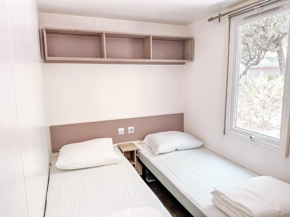 3 Bedroom Chalets Camping Lei Suves - Joycasa Roquebrune-sur Argens Ngoại thất bức ảnh