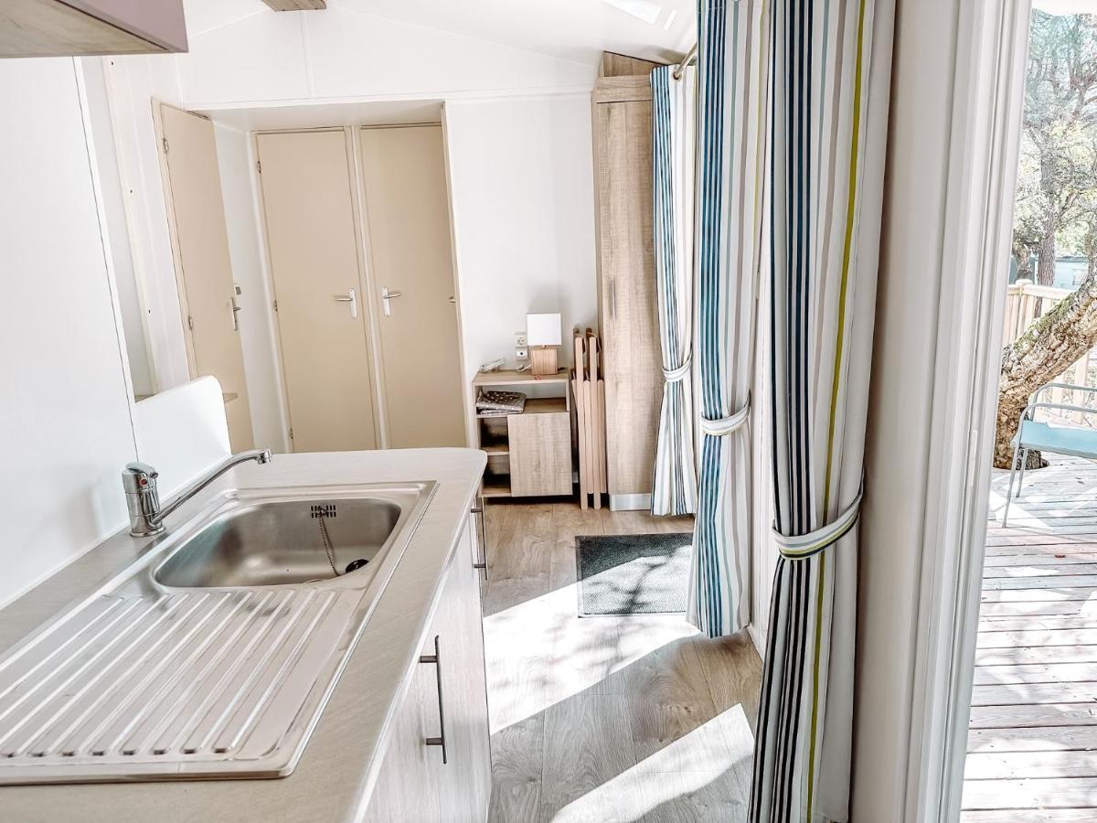 3 Bedroom Chalets Camping Lei Suves - Joycasa Roquebrune-sur Argens Ngoại thất bức ảnh