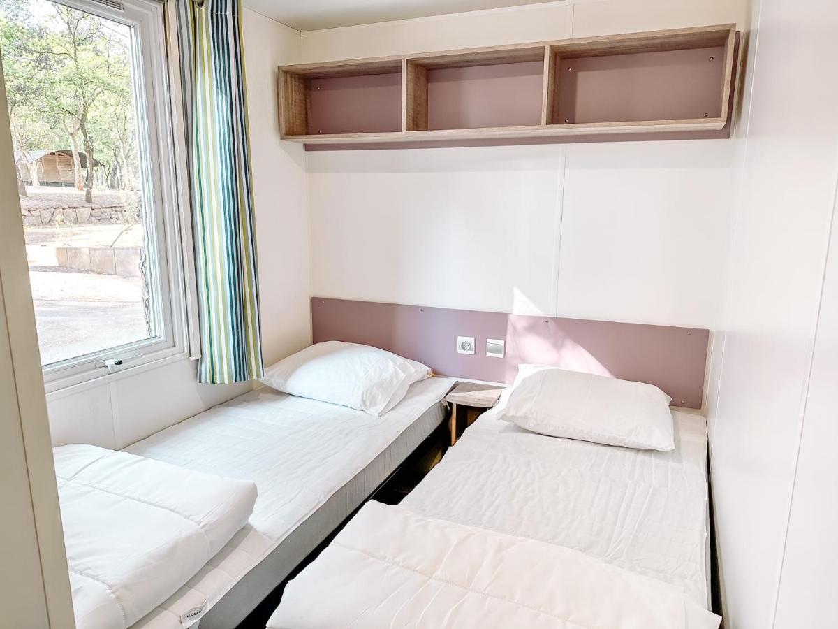 3 Bedroom Chalets Camping Lei Suves - Joycasa Roquebrune-sur Argens Ngoại thất bức ảnh