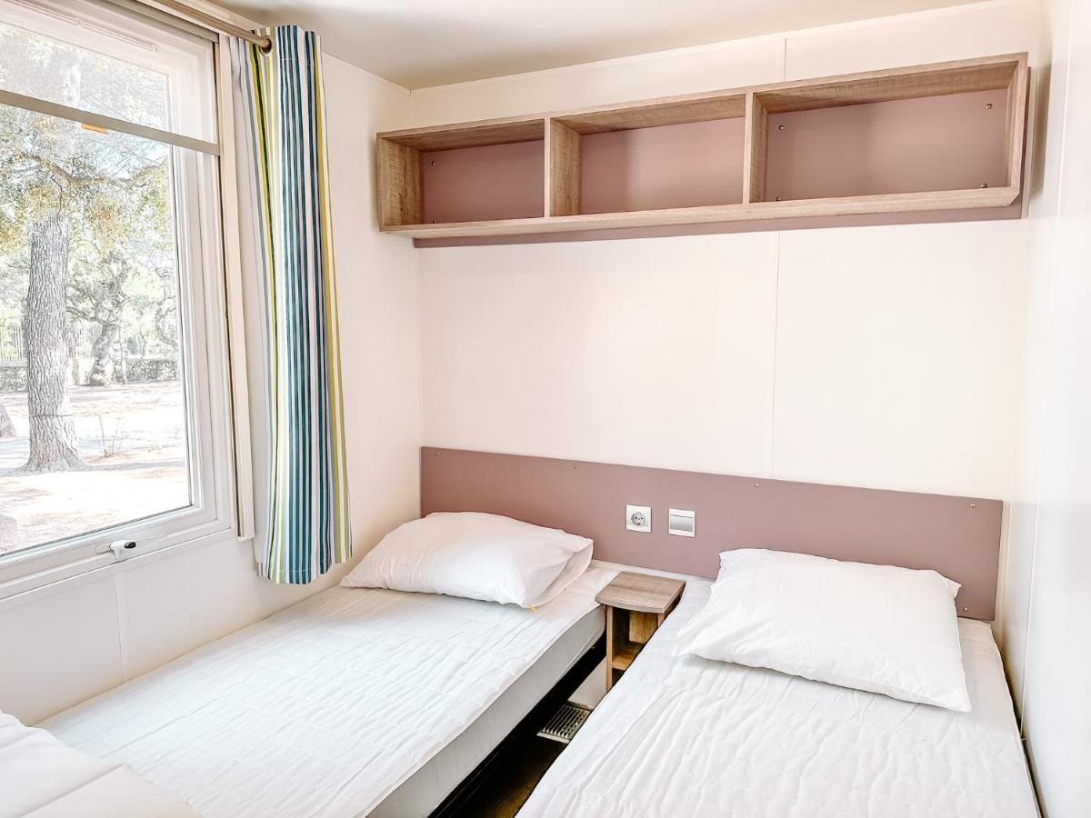 3 Bedroom Chalets Camping Lei Suves - Joycasa Roquebrune-sur Argens Ngoại thất bức ảnh