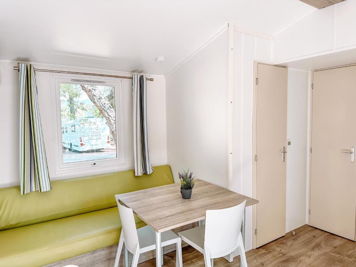 3 Bedroom Chalets Camping Lei Suves - Joycasa Roquebrune-sur Argens Ngoại thất bức ảnh