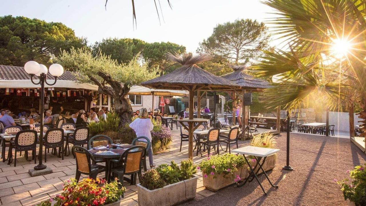 3 Bedroom Chalets Camping Lei Suves - Joycasa Roquebrune-sur Argens Ngoại thất bức ảnh